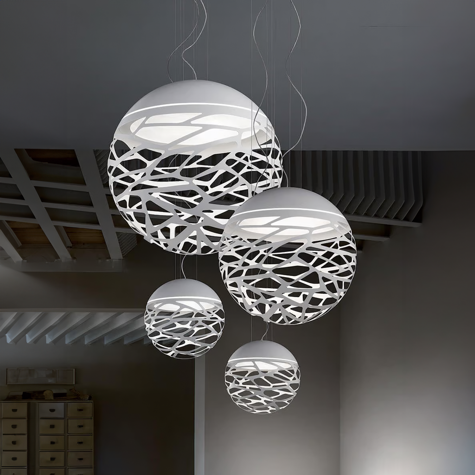 LODES KELLY SPHERE pakabinamas šviestuvas
