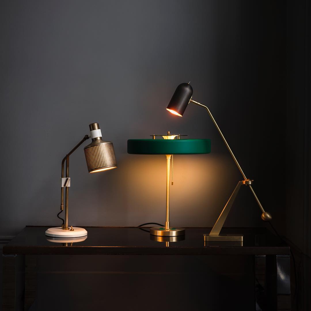 Bert Frank Revolve stalinis šviestuvas