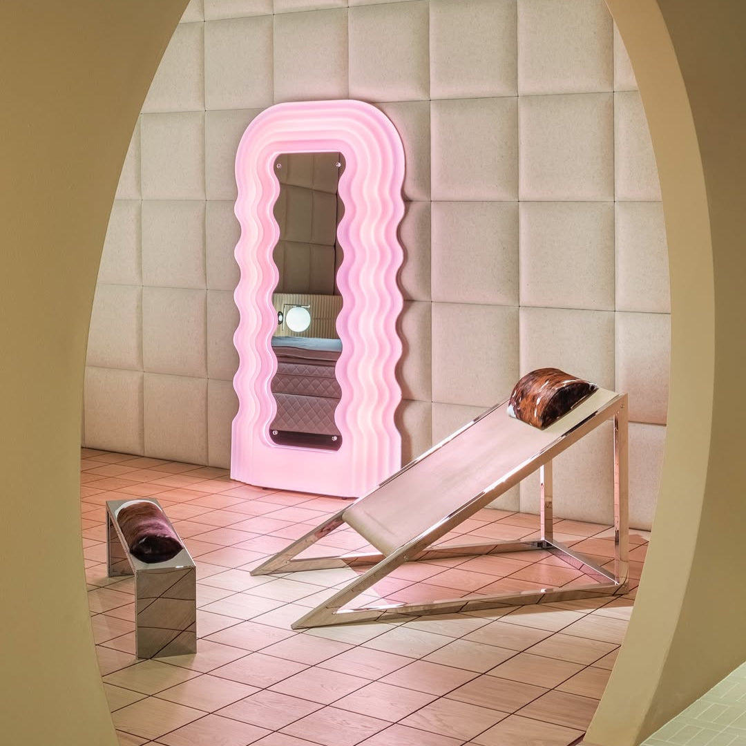 Poltronova Ultrafragola sieninis LED veidrodis
