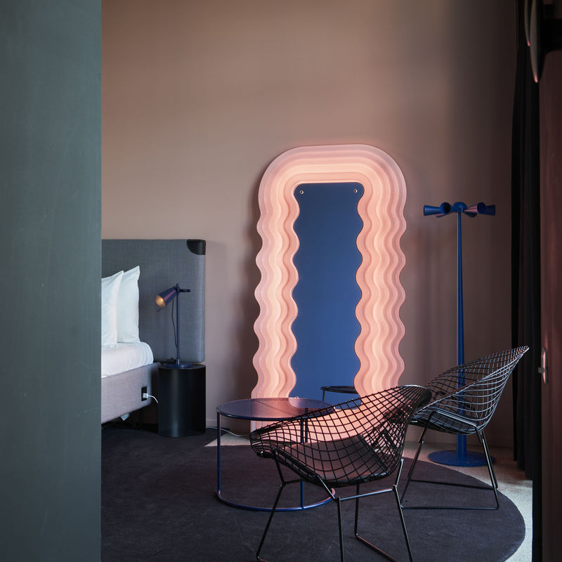 Poltronova Ultrafragola sieninis LED veidrodis