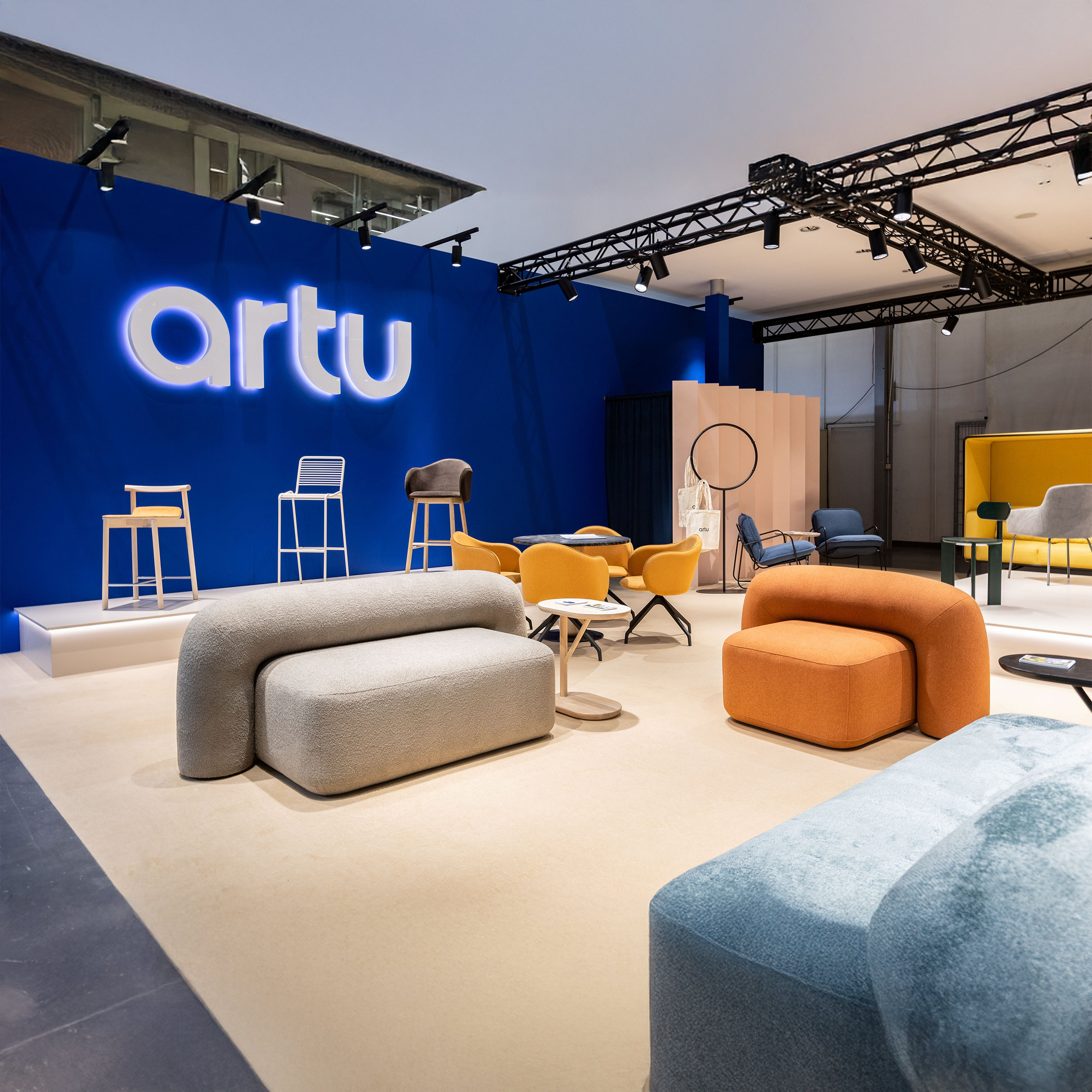 Artu Moss 2400 sofa