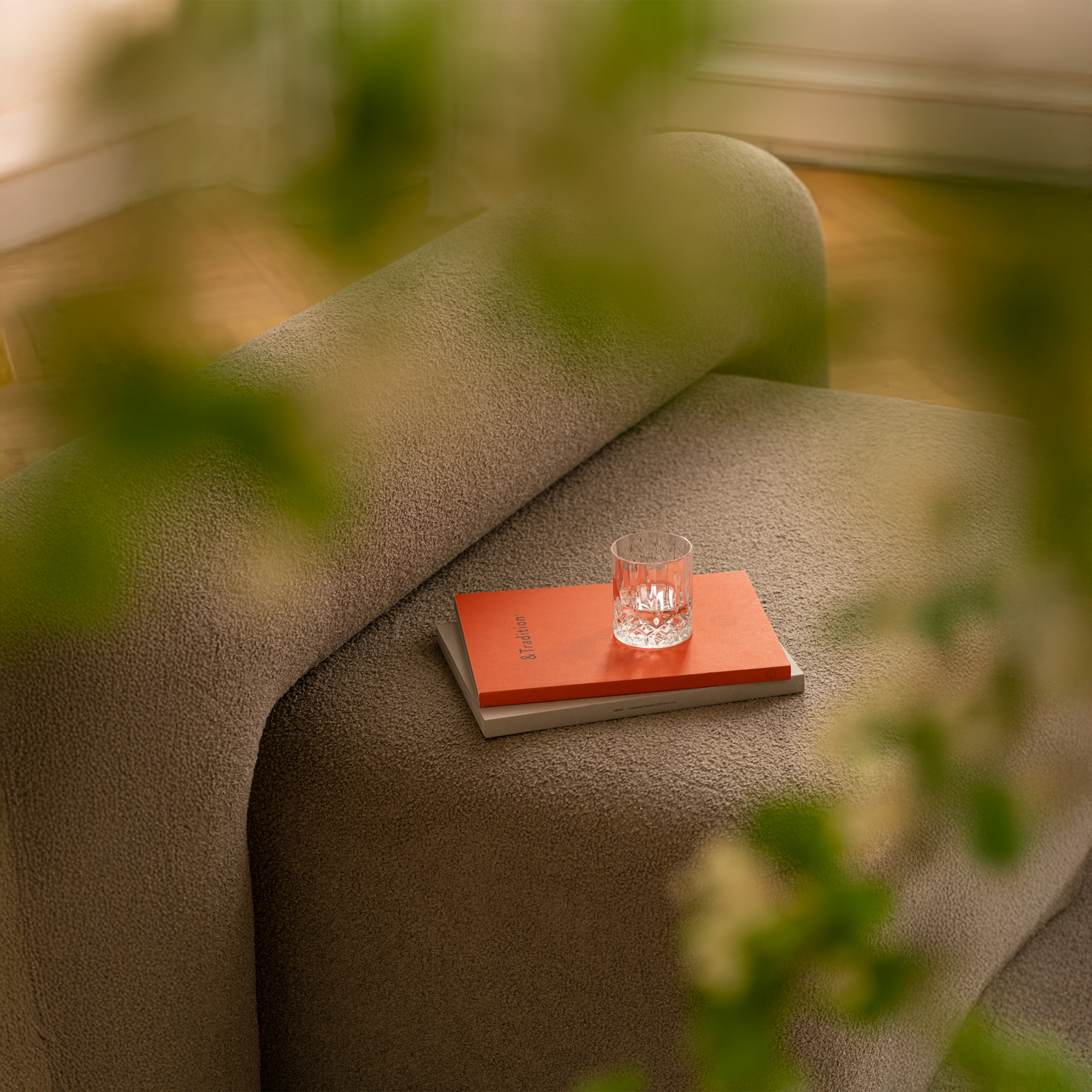 Artu Moss 2400 sofa