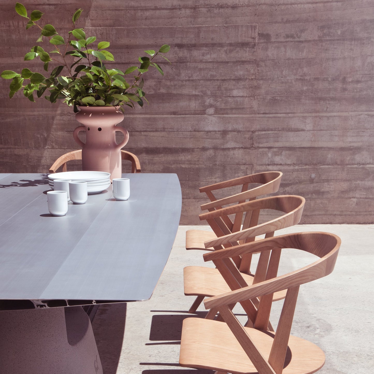 BD Barcelona Design table B - 120 concrete stalas