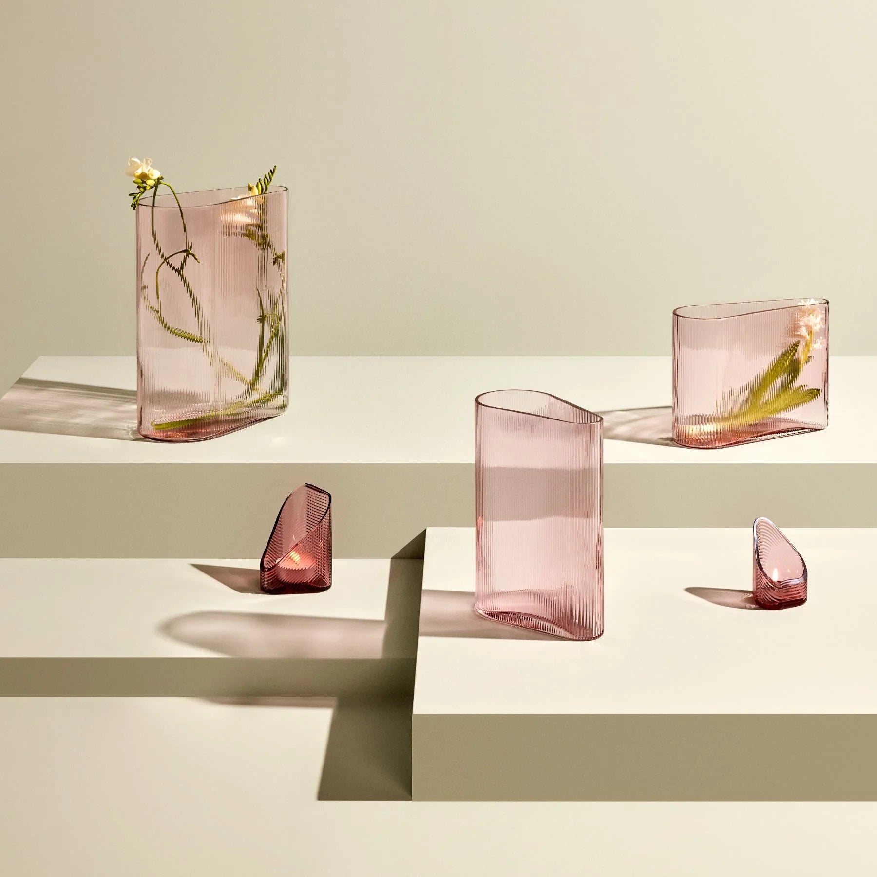 Nude Glass Mist Dusty Rose vaza