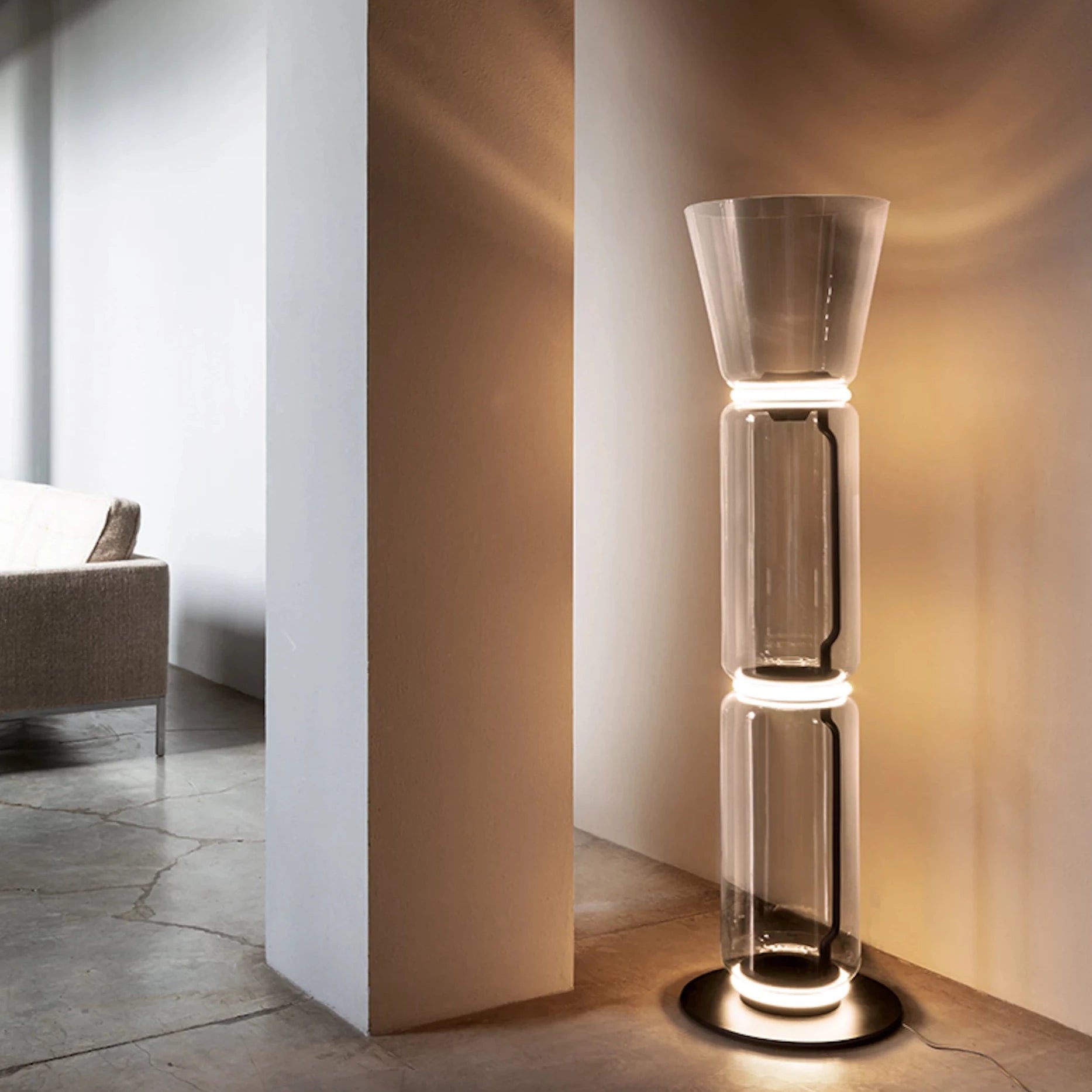 Flos Noctambule Floor High Cylinder Cone pastatomas šviestuvas