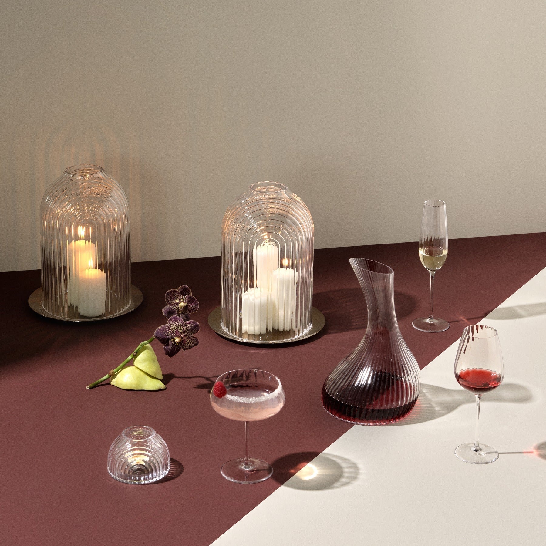 Nude Glass 500 ml Round Up Dusty raudonojo vyno taurė, 2 vnt.