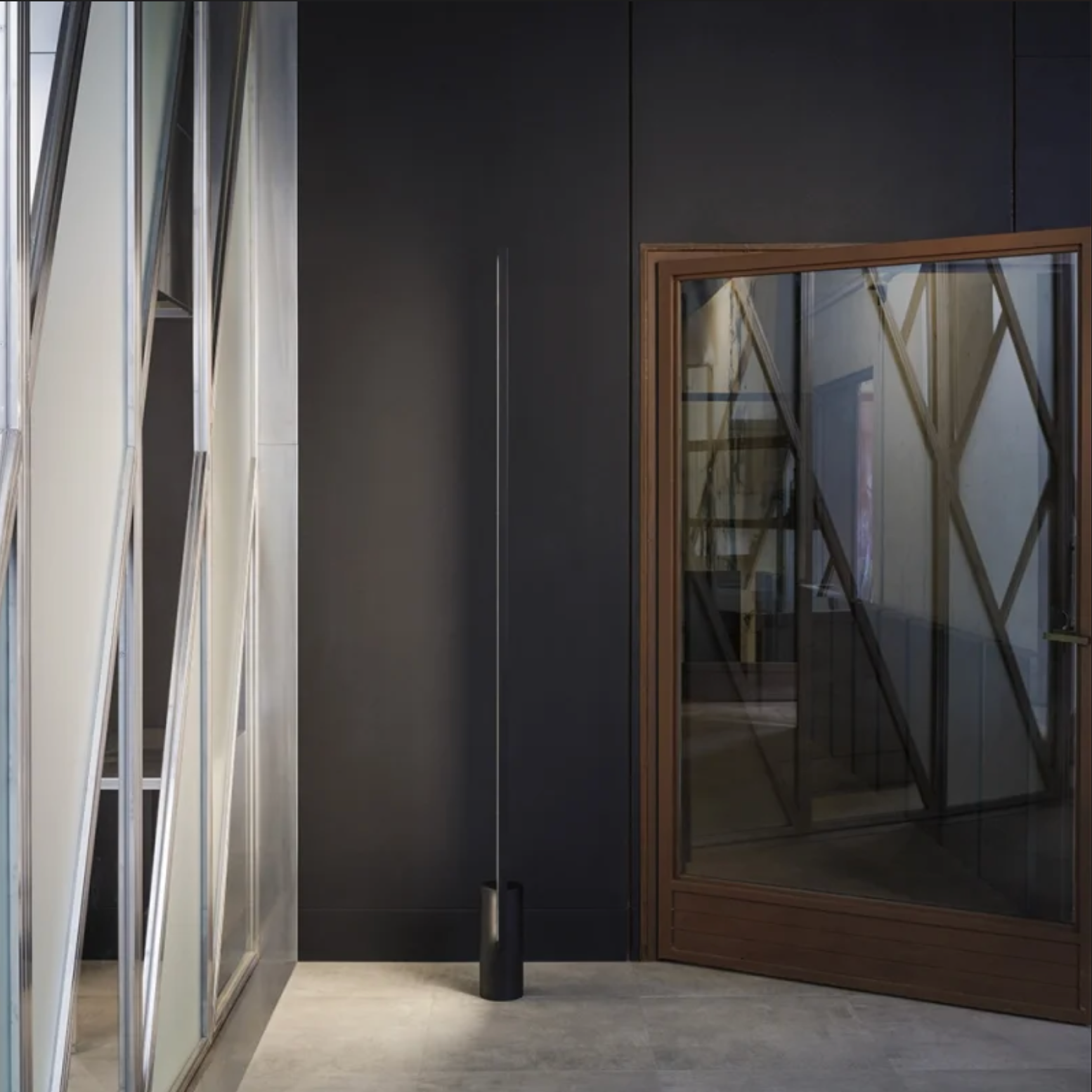 VIBIA STICKS SOLO Floor 7348 pastatomas šviestuvas