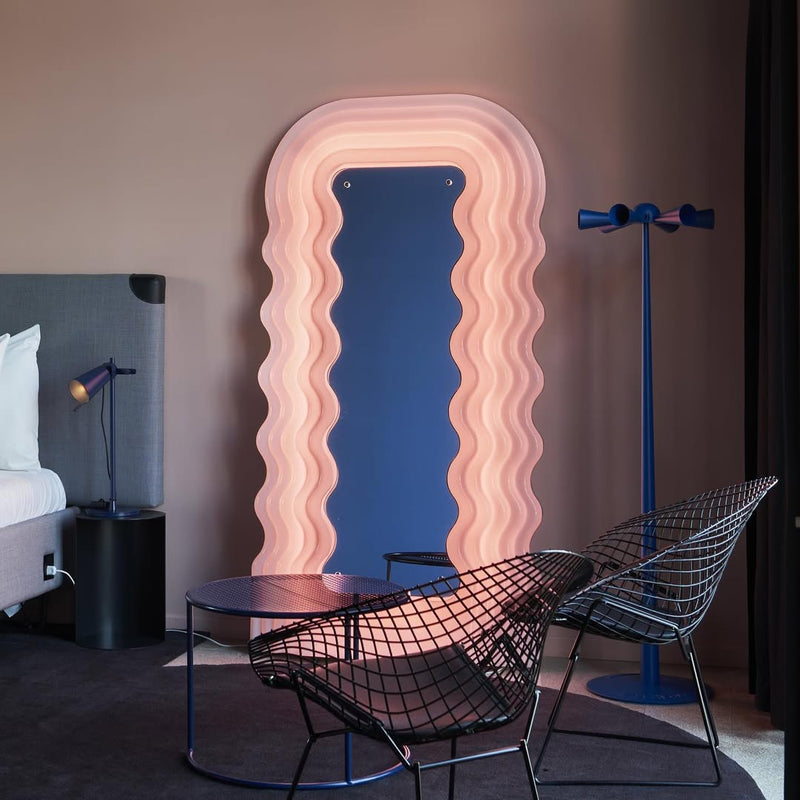 Poltronova Ultrafragola sieninis LED veidrodis