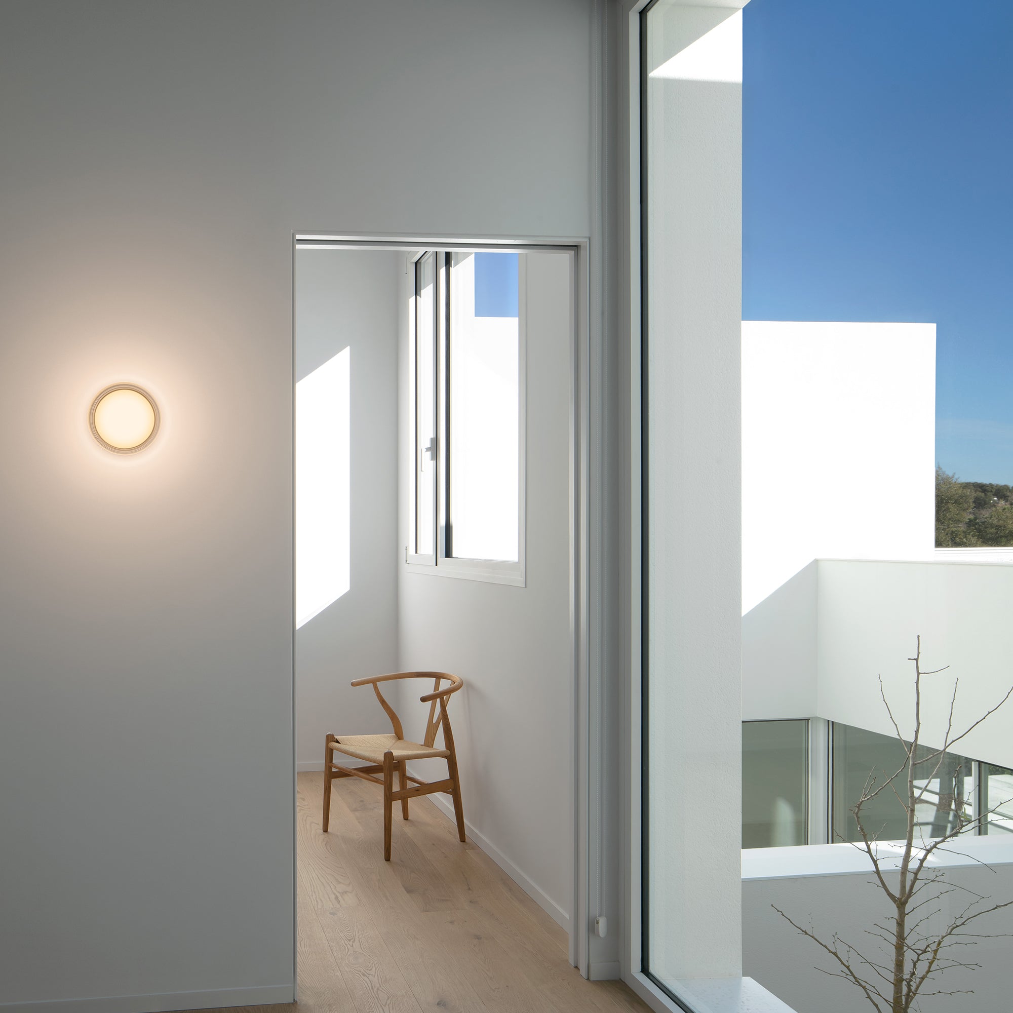 VIBIA DOTS GLASS OUTDOOR 4680 sieninis lauko šviestuvas