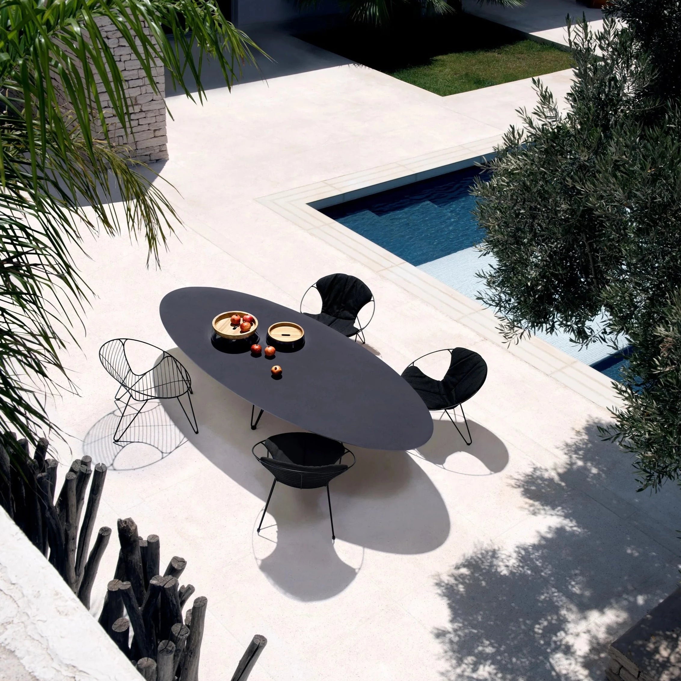 Joli Wire Low Armchair fotelis