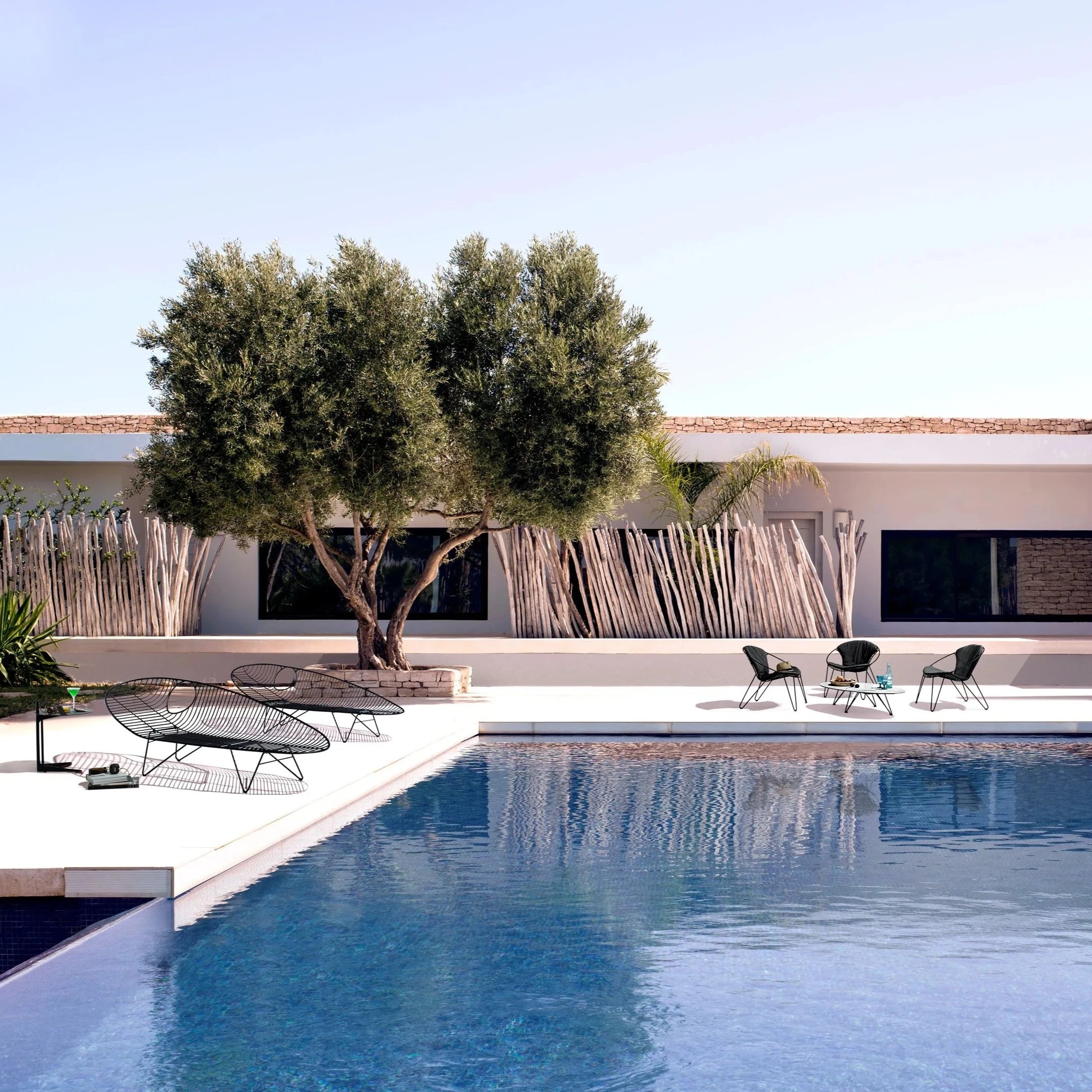 Joli Wire Lounger gultas