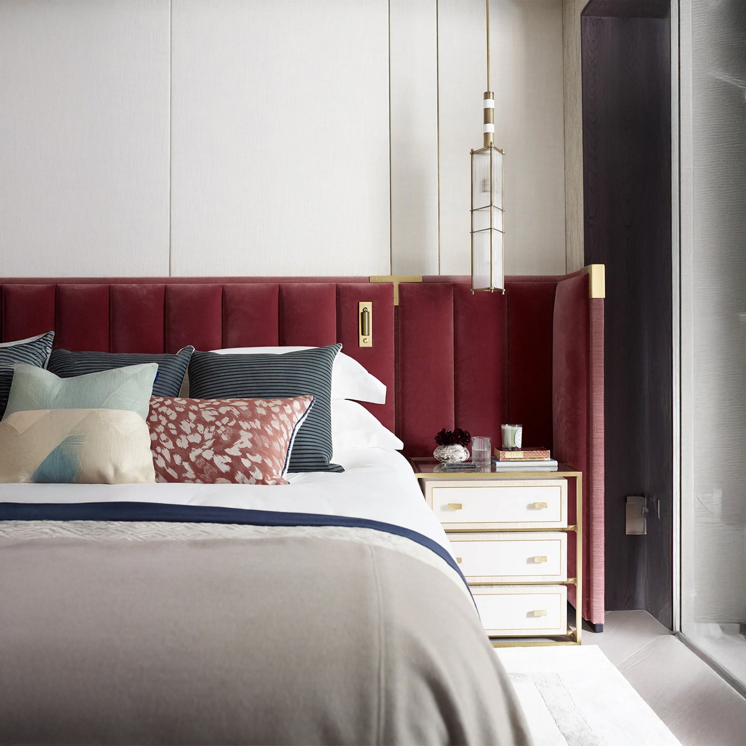 Bert Frank Arbor pakabinamas šviestuvas