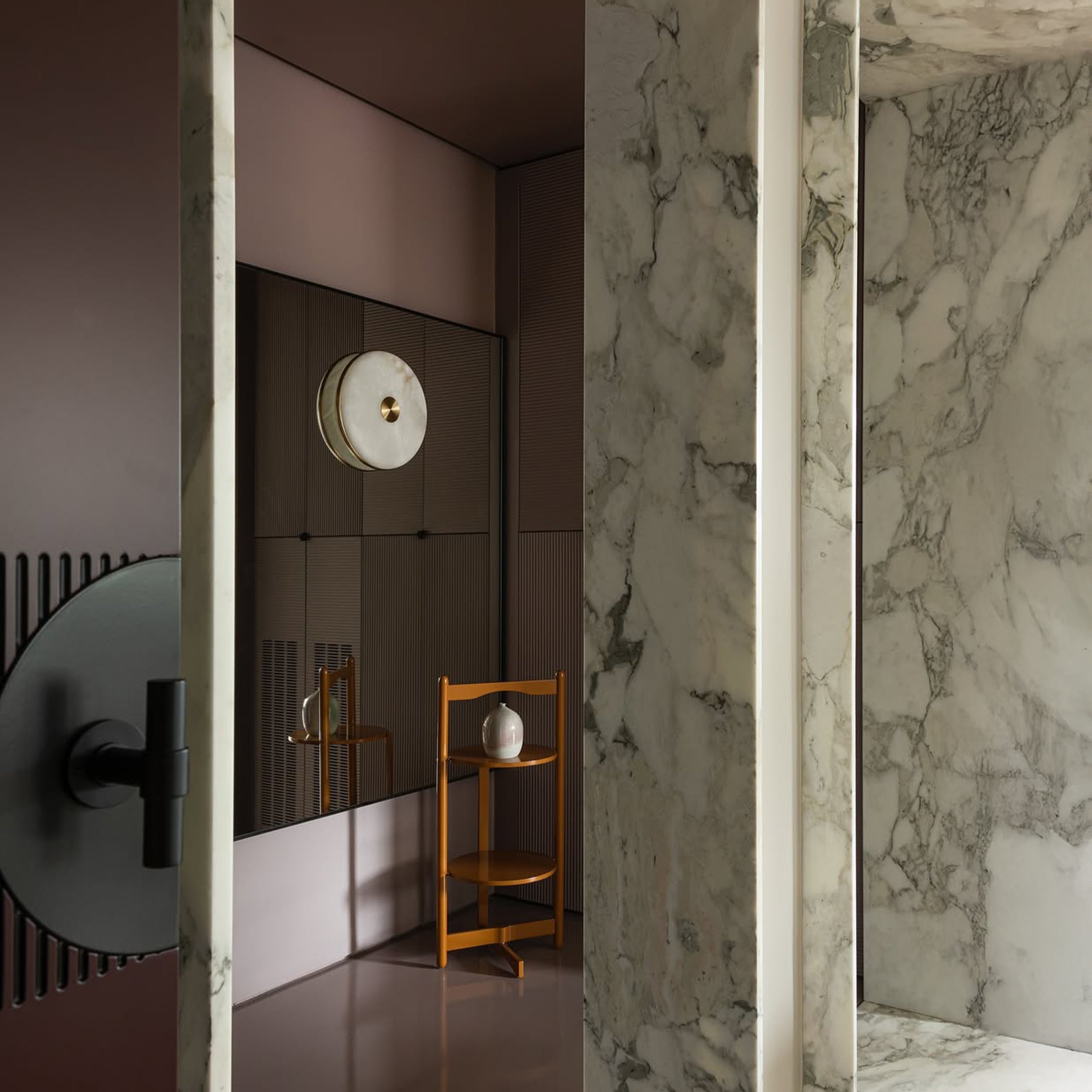 Bert Frank Beran sieninis šviestuvas