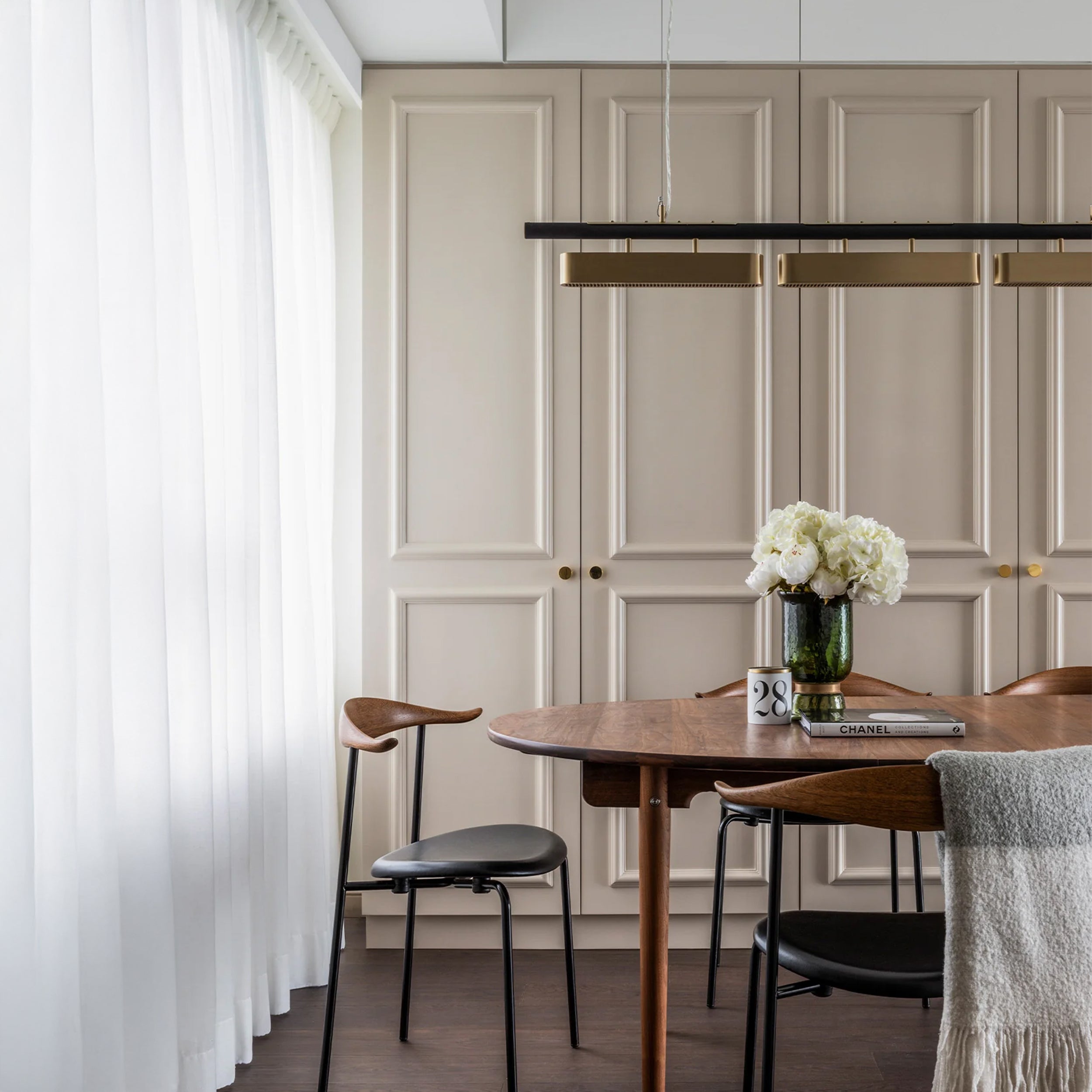 Bert Frank Colt Triple pakabinamas šviestuvas