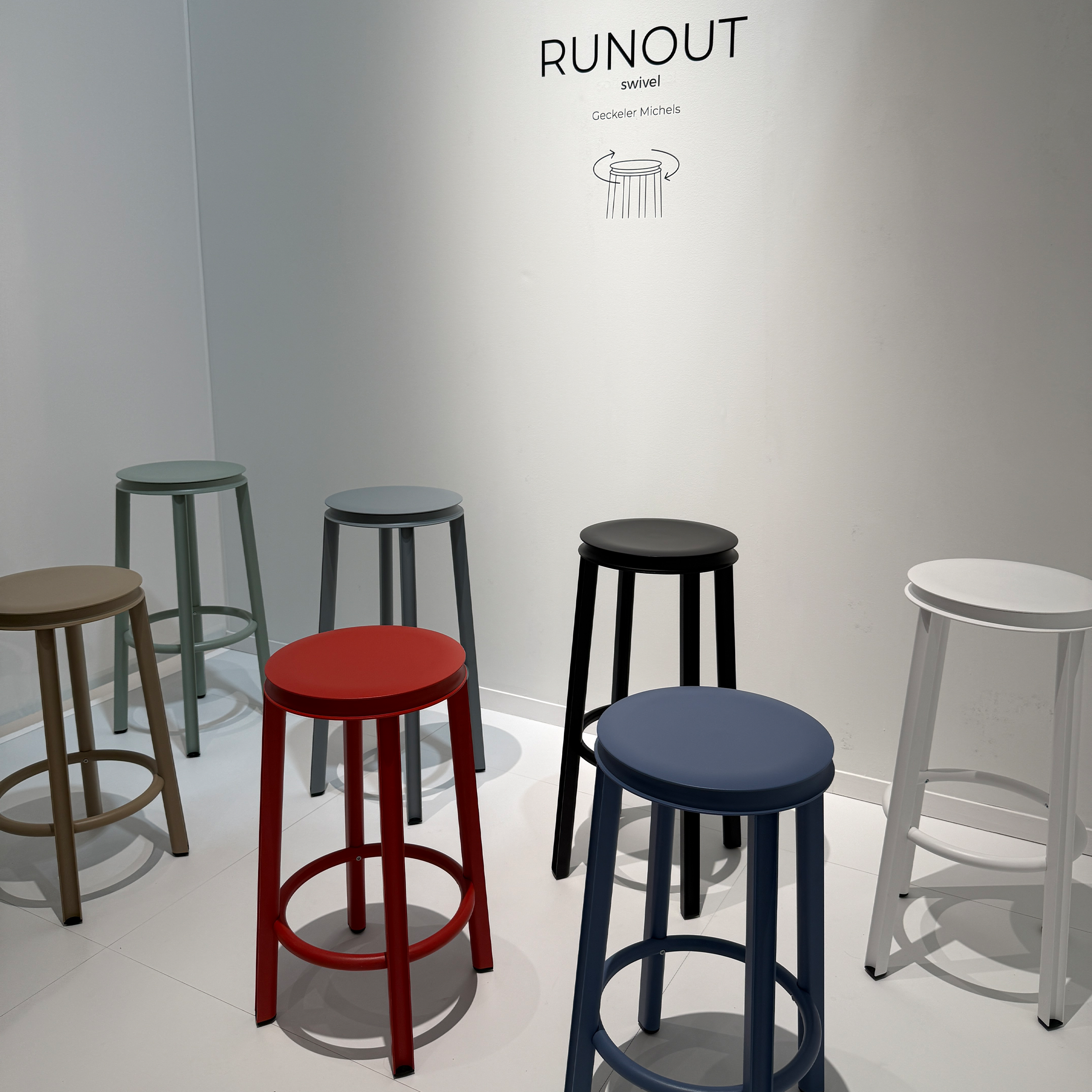 Maxdesign Runout baro kėdė