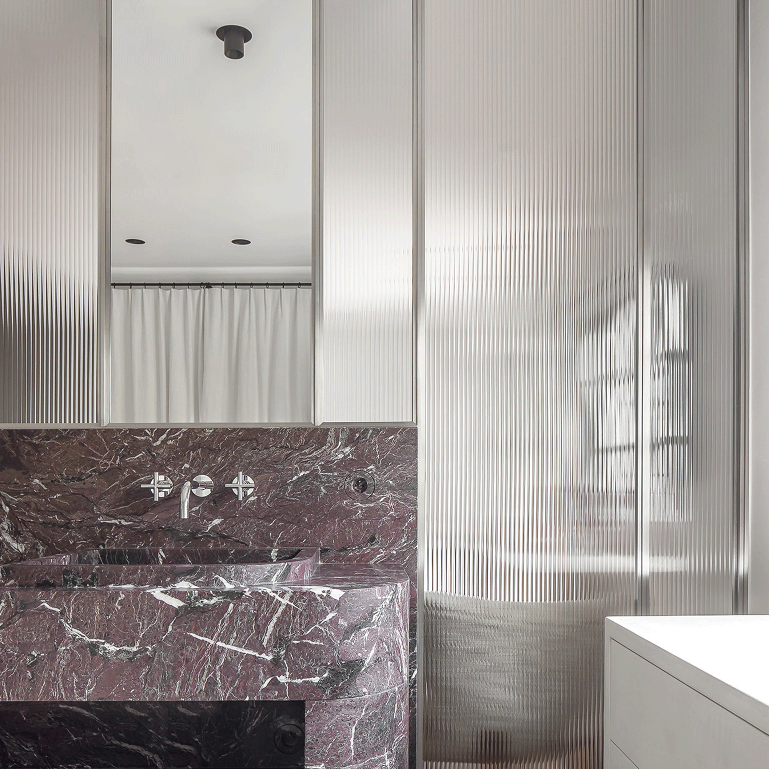 Prado light + ventilation | long