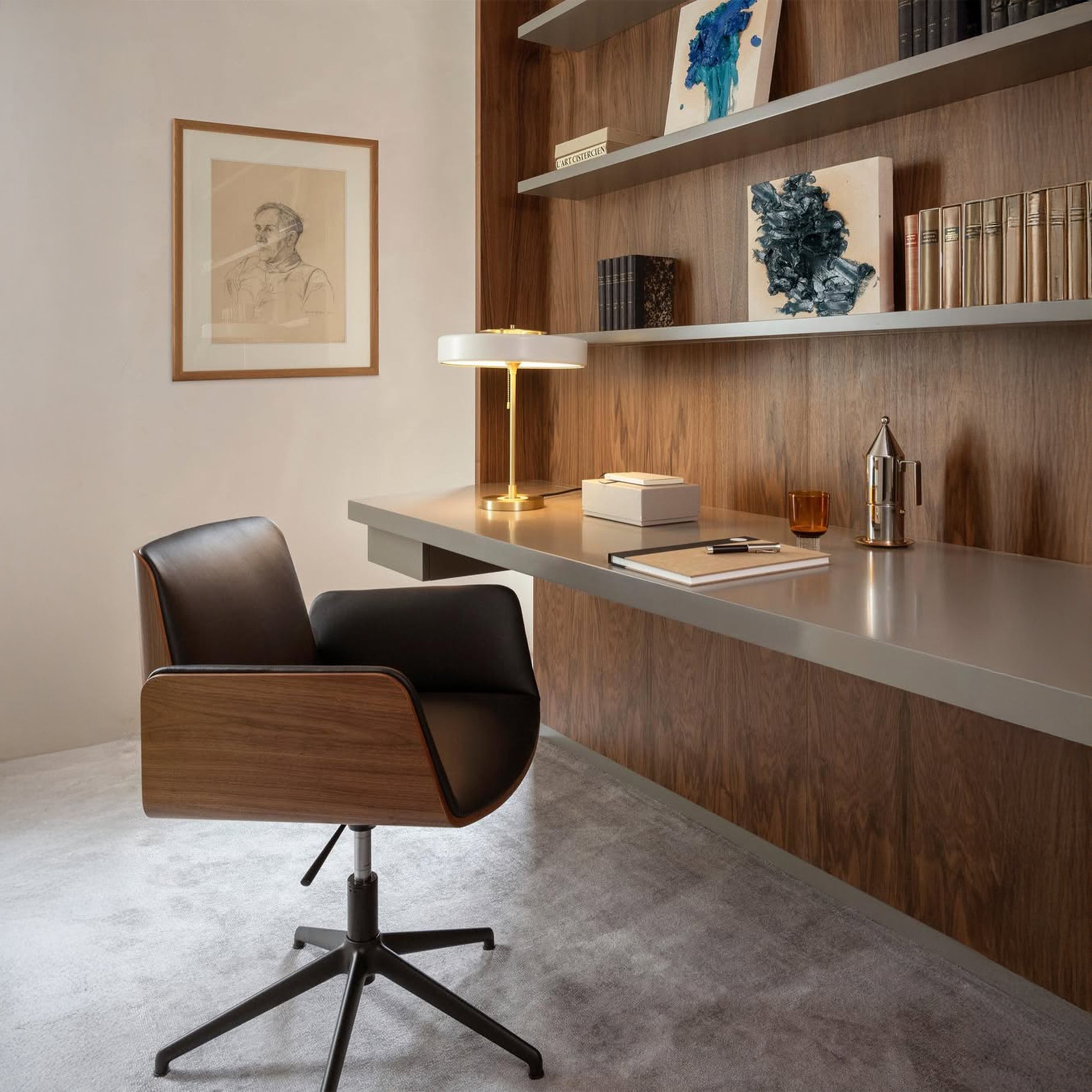 Bert Frank Revolve stalinis šviestuvas