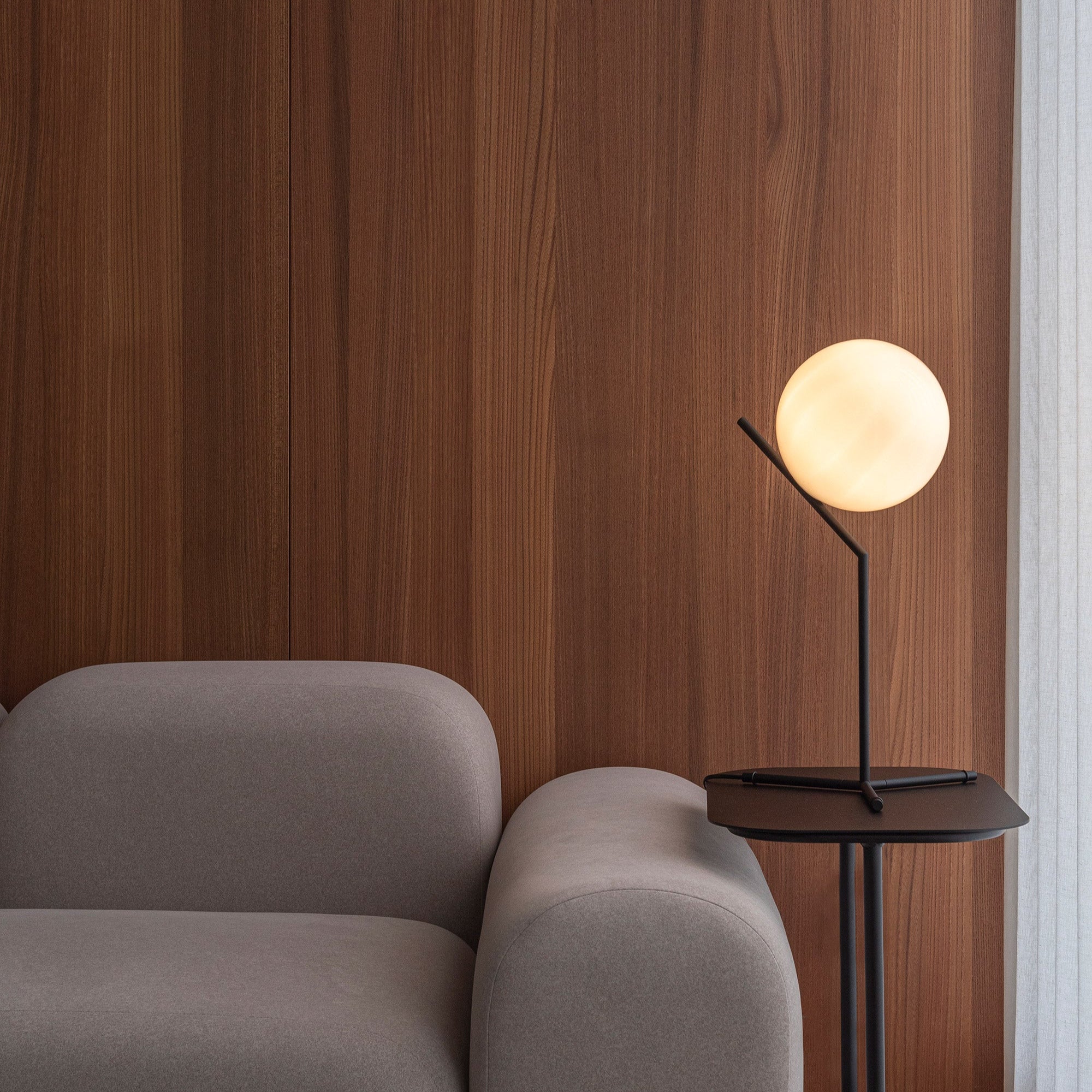 Flos IC Lights stalinis šviestuvas