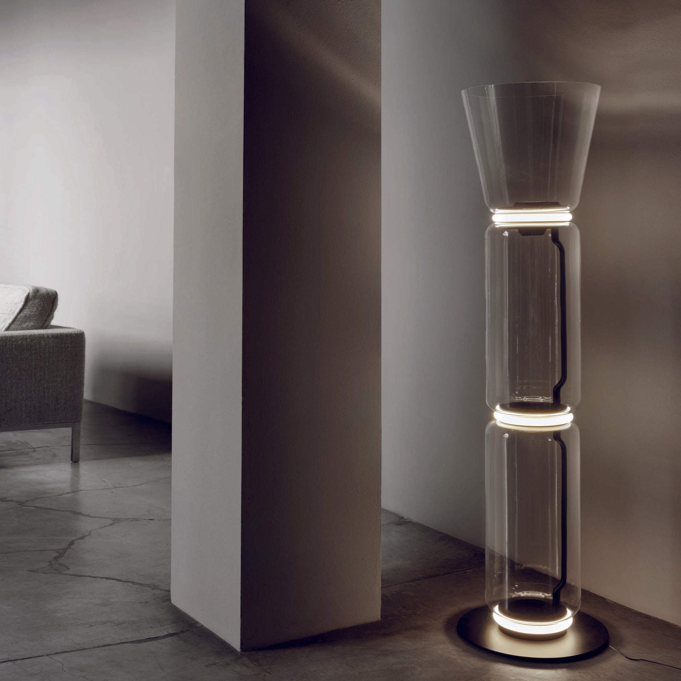 Flos Noctambule Floor High Cylinder Cone pastatomas šviestuvas