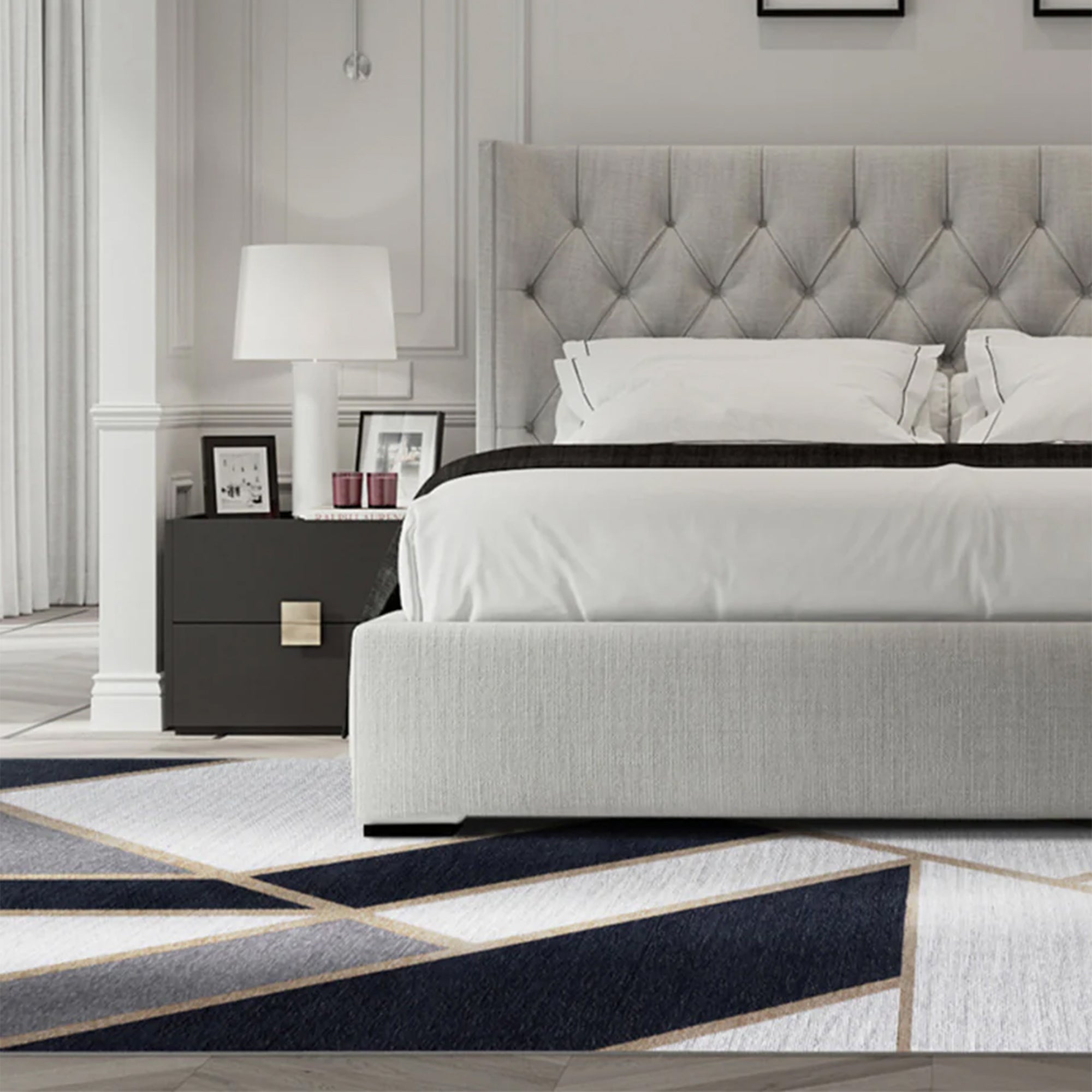 art deco stiliaus gatbsy dark blue kilimas miegamajame prie lovos