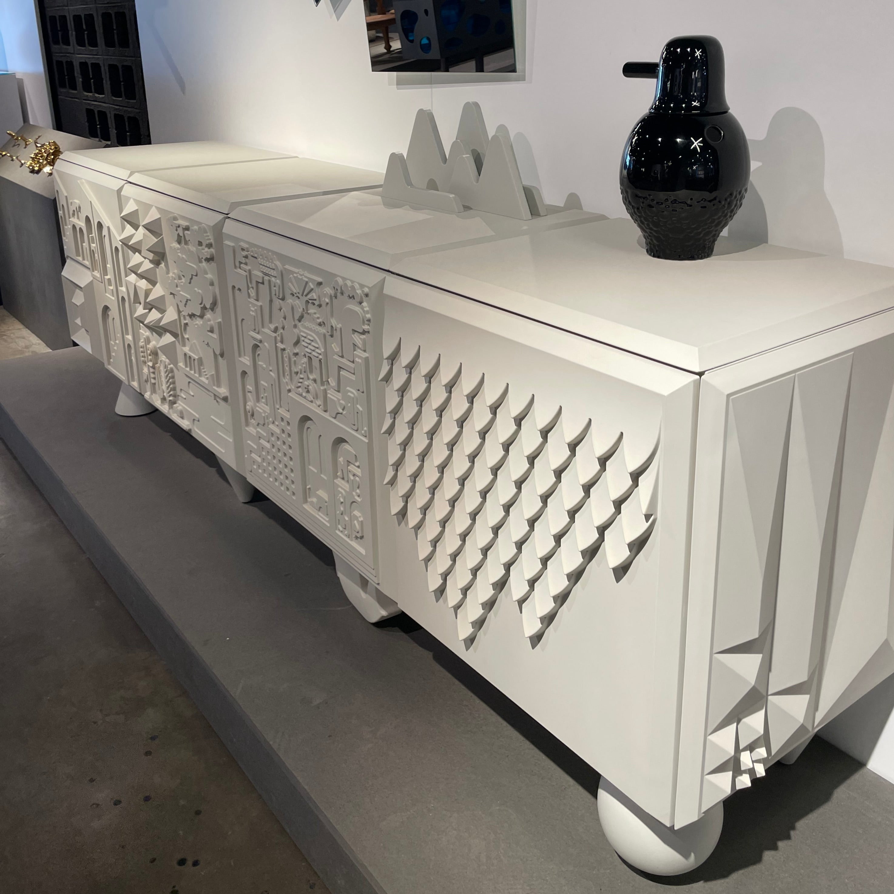 BD Barcelona Design Tout va Bien cabinet konsolė