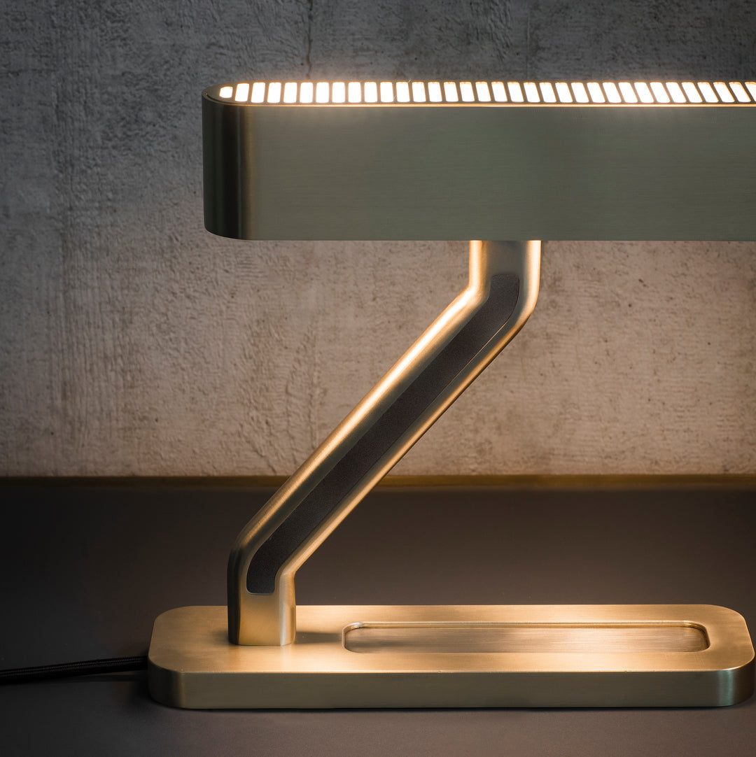 Bert Frank Colt Stalinis šviestuvas