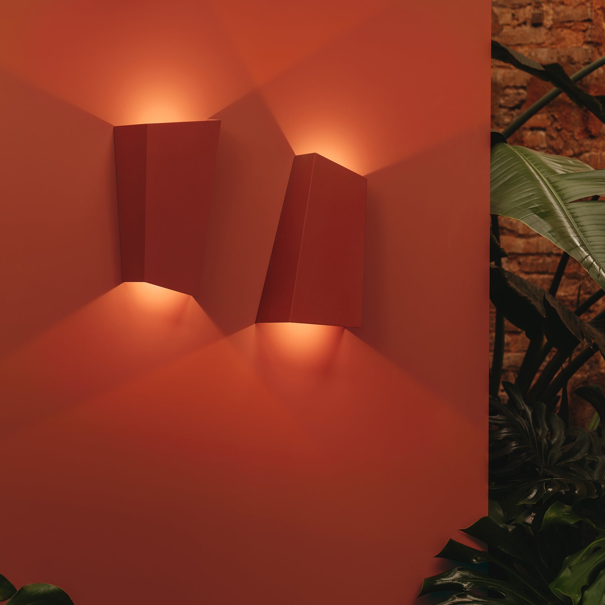 VIBIA BREAK PLUS OUTDOOR 4116 sieninis lauko šviestuvas