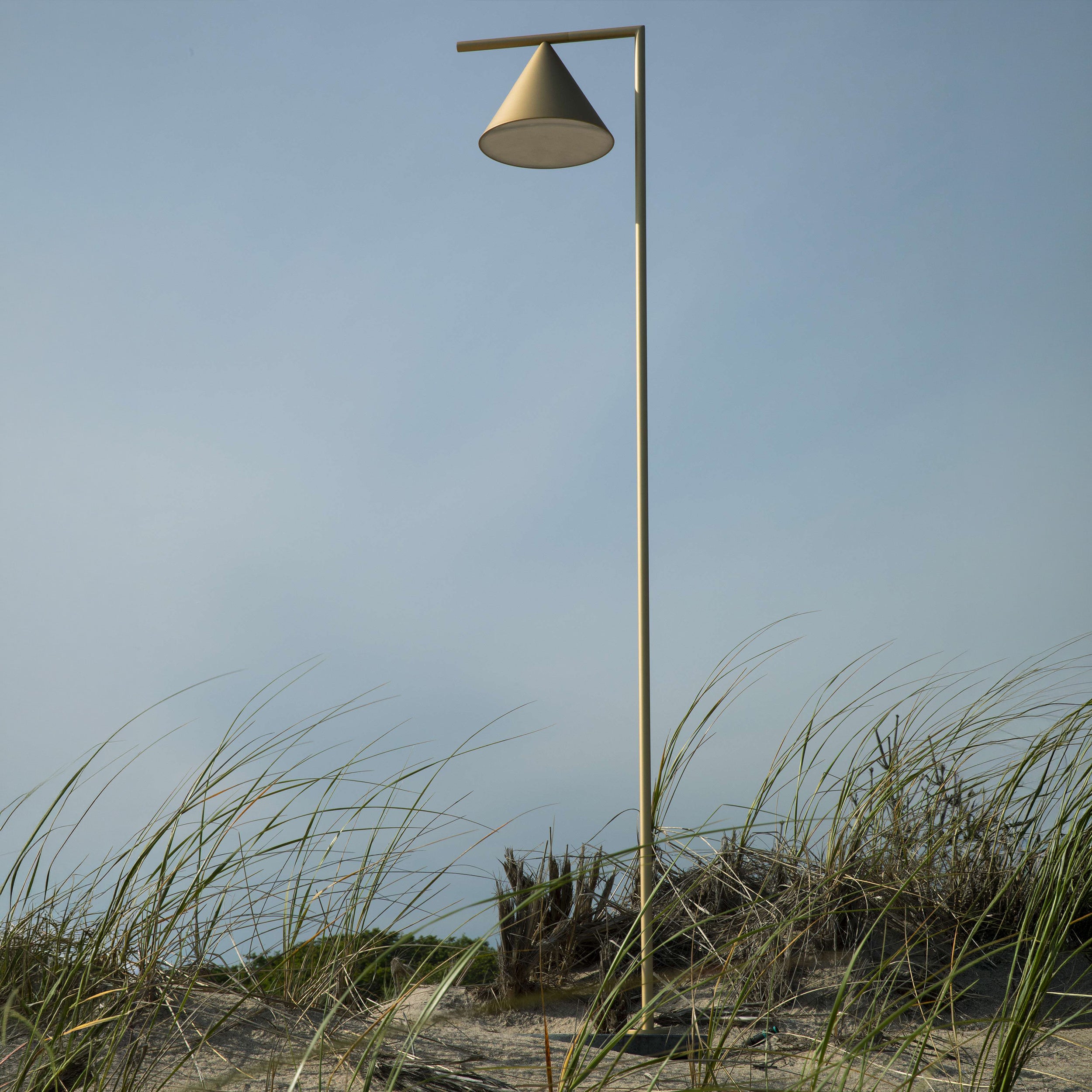 Flos Captain Flint H 1537 mm lauko pastatomas šviestuvas