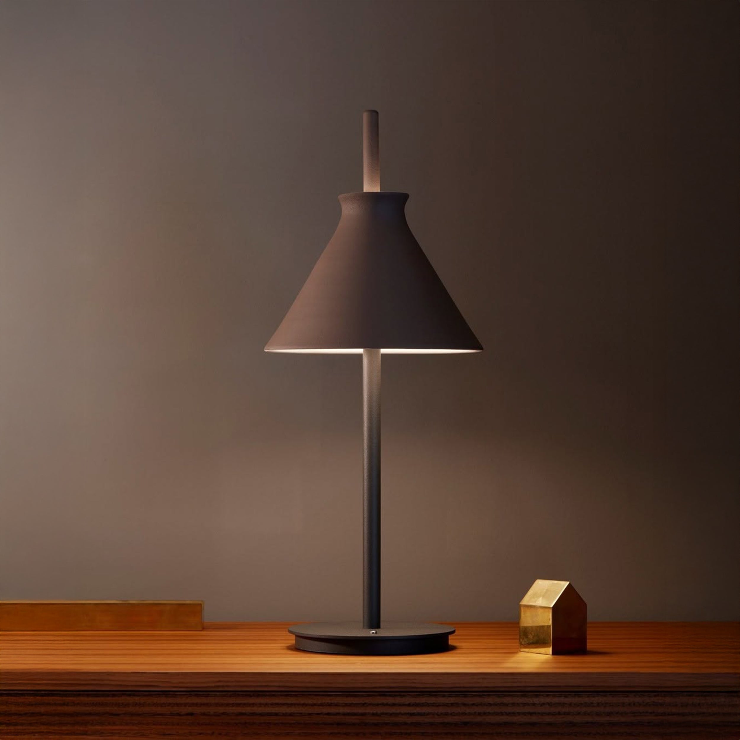 POTT Totana stalinis šviestuvas