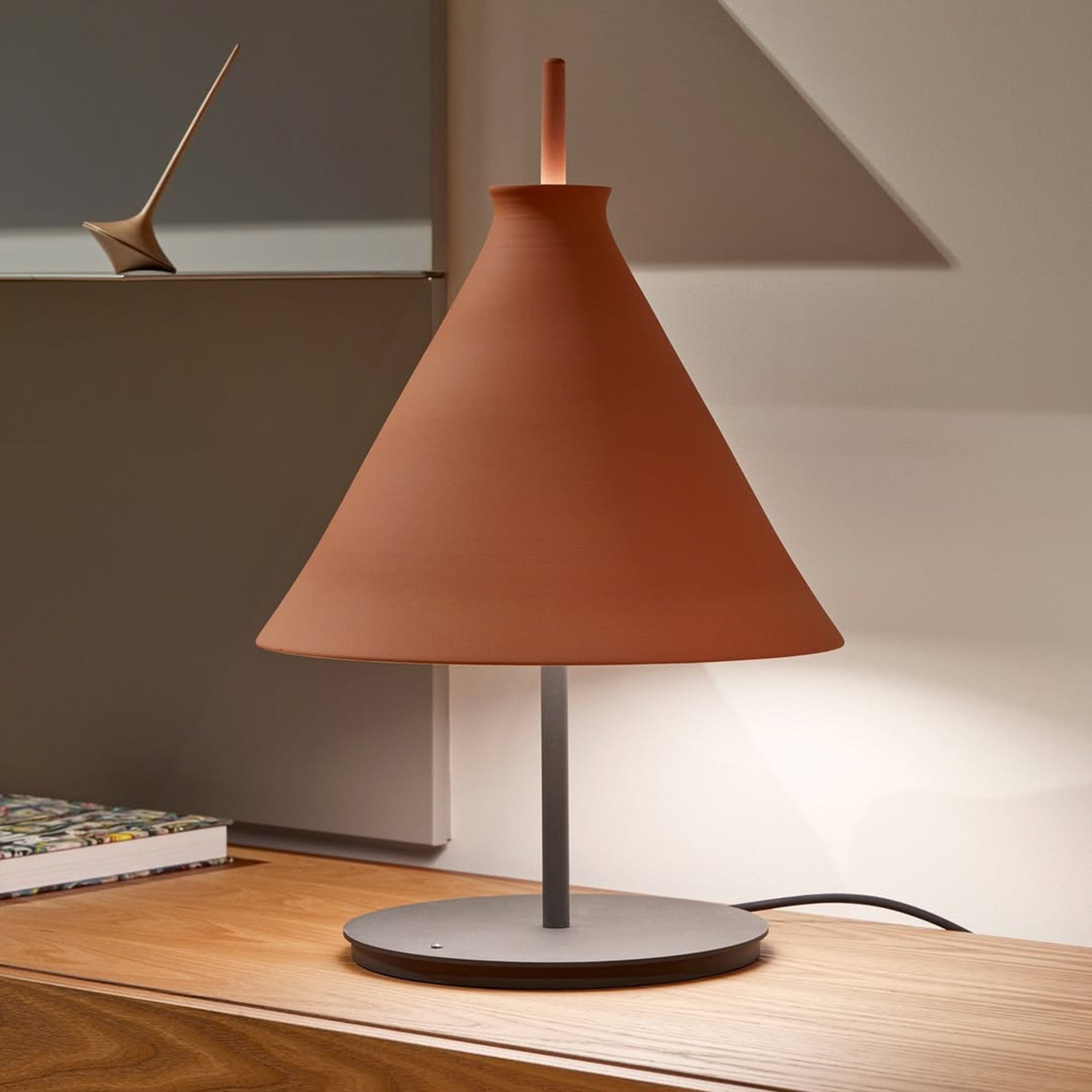 POTT Totana stalinis šviestuvas